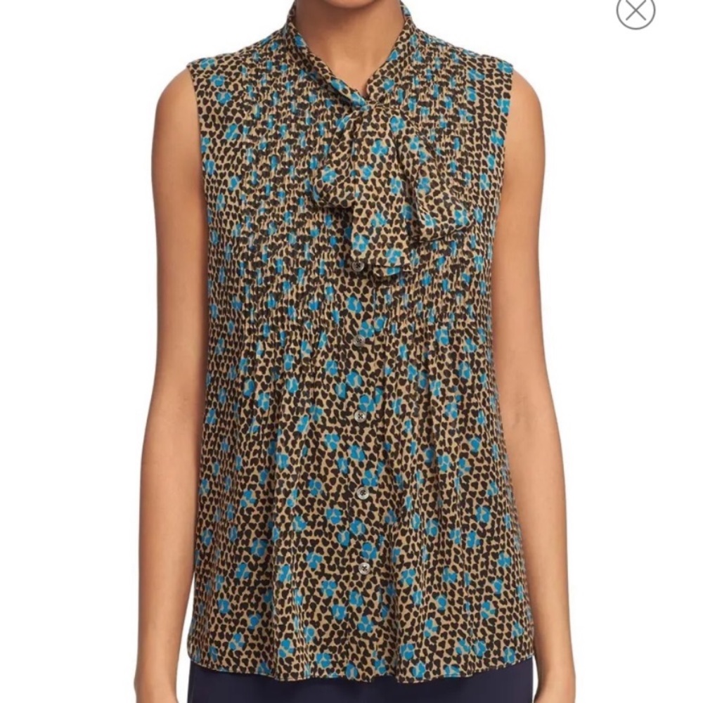 Diane von Furstenberg sleeveless animal print w/ blue silk Aiden blouse size 10